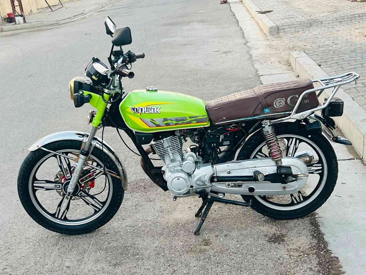 سلام عليكم دراجات عدد 2 للبيع
الحمره موديل 23 اوراق كامله سعر 475 بيهه مجال 
الخضره موديل 24 اوراق كامله سعر 550 بيهه مجال 
مكان محموديه لطيفيه مو شراي لا تعبني 
*********** بي واتساب 
*********** فقط اتصال
