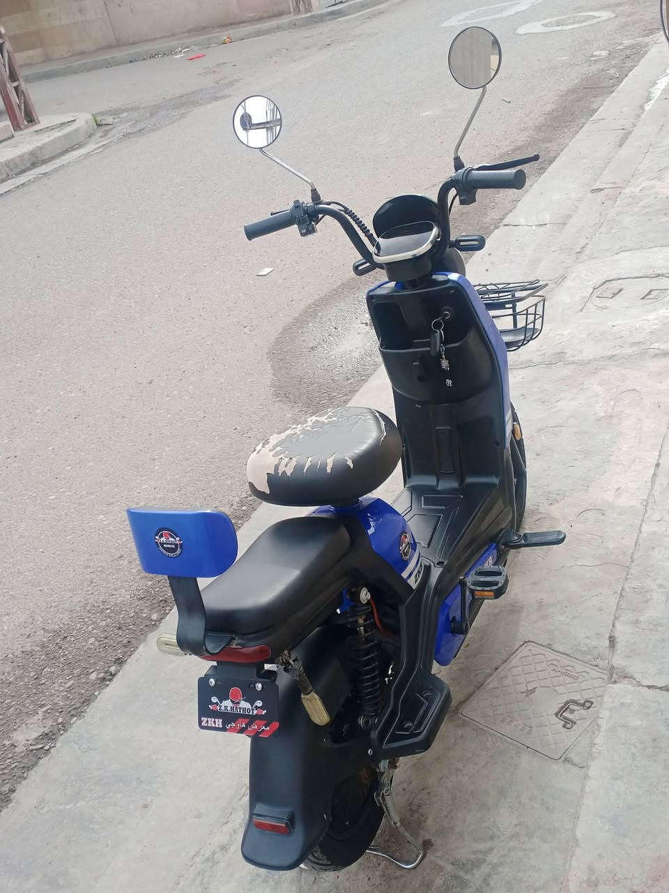 السلام عليكم ماطور شحن للبيع 
العنوان بلد الطاقة 
إتصال على الرقم 
***********
السعر على الخاص
