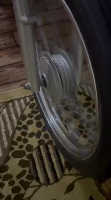 السلام عليكم دراجه نامه اوراق شاص 22 الدراجه كلها 25 تعمير جديد السعر 700 وبيها مجال وهذا الرقم ***********
