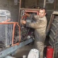 نقل وتحميل • معدات ثقيلة • تراكتور شوفل حفارة