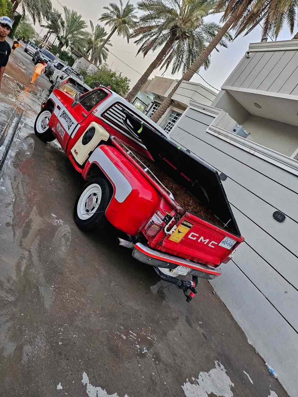 جمسي موديل 80 سياره حلوه وجاهزه
كير محرك ٨ سلندر اوتماتيك 
السعر 62 ورقه مجال بسيط 
مكانها زعفرانية 
***********
***********
