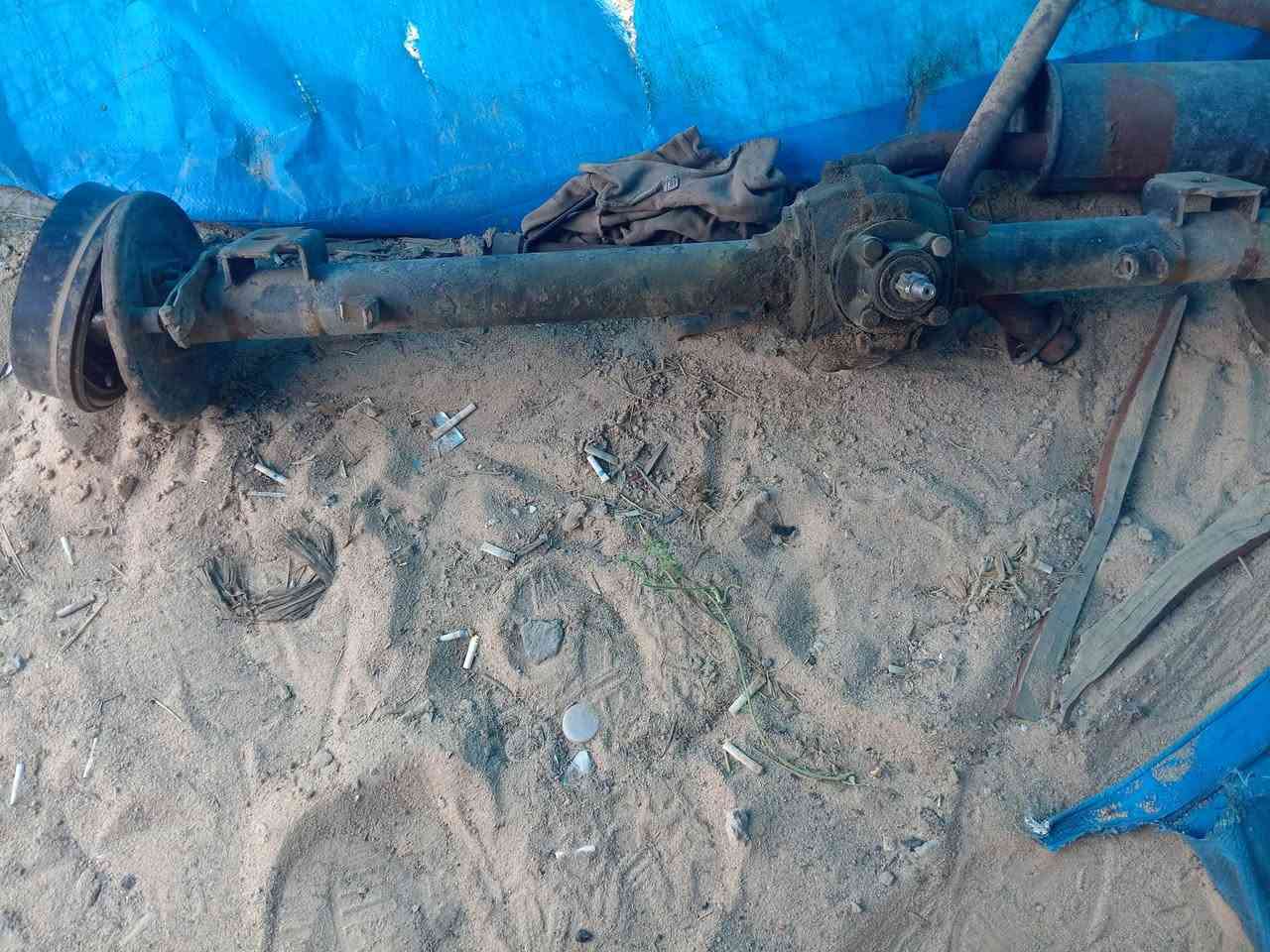 سلام عليكم للبيع اكسن وتواير الأكسن عوزه فلنجه بي عرموطه جديده توني شادهه والتواير نضيفات هنه و الوياله مكان ناصريه سديناويه السعر 50 كلهن وبيهن مجال رقمي***********
