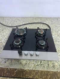 طباخ منضدي ناره تخبل وعلى الفحص سعره 50 وبيه مجال المكان نهايه الشعله ...