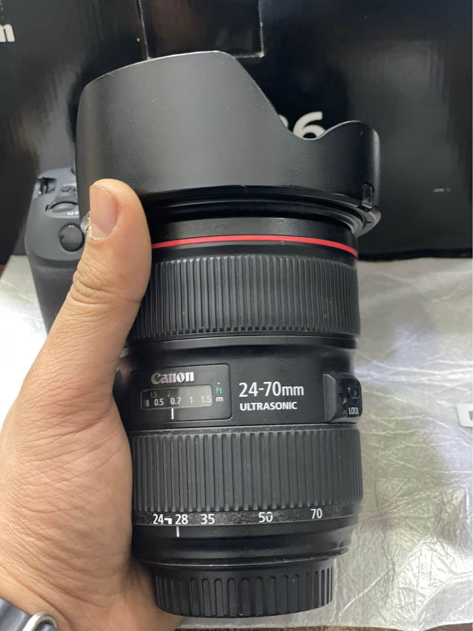 24-70mm 2.8 
معاه هود وكابات والبوكس 
ضمان3شهور  من محل خضر استوار 
متوفر شحن جميع المحافظات 
متاح التقسيط عن طريق فيز المشتريات 
العنوان الزقازيق ميدان القوميه بجوار مطعم الزعيم
متاح البدل ب مستعمل 
للتواصل 
Khedr Store📷
01060915467📞☎️
https://maps.google.com/?q=30.590439,31.4989 الزقازيق, الشرقية


**إذا كنت صاحب هذا الإعلان وتريد حذفه لأي سبب، رجاءا أرسل رسالة إلى الدعم الفني**
