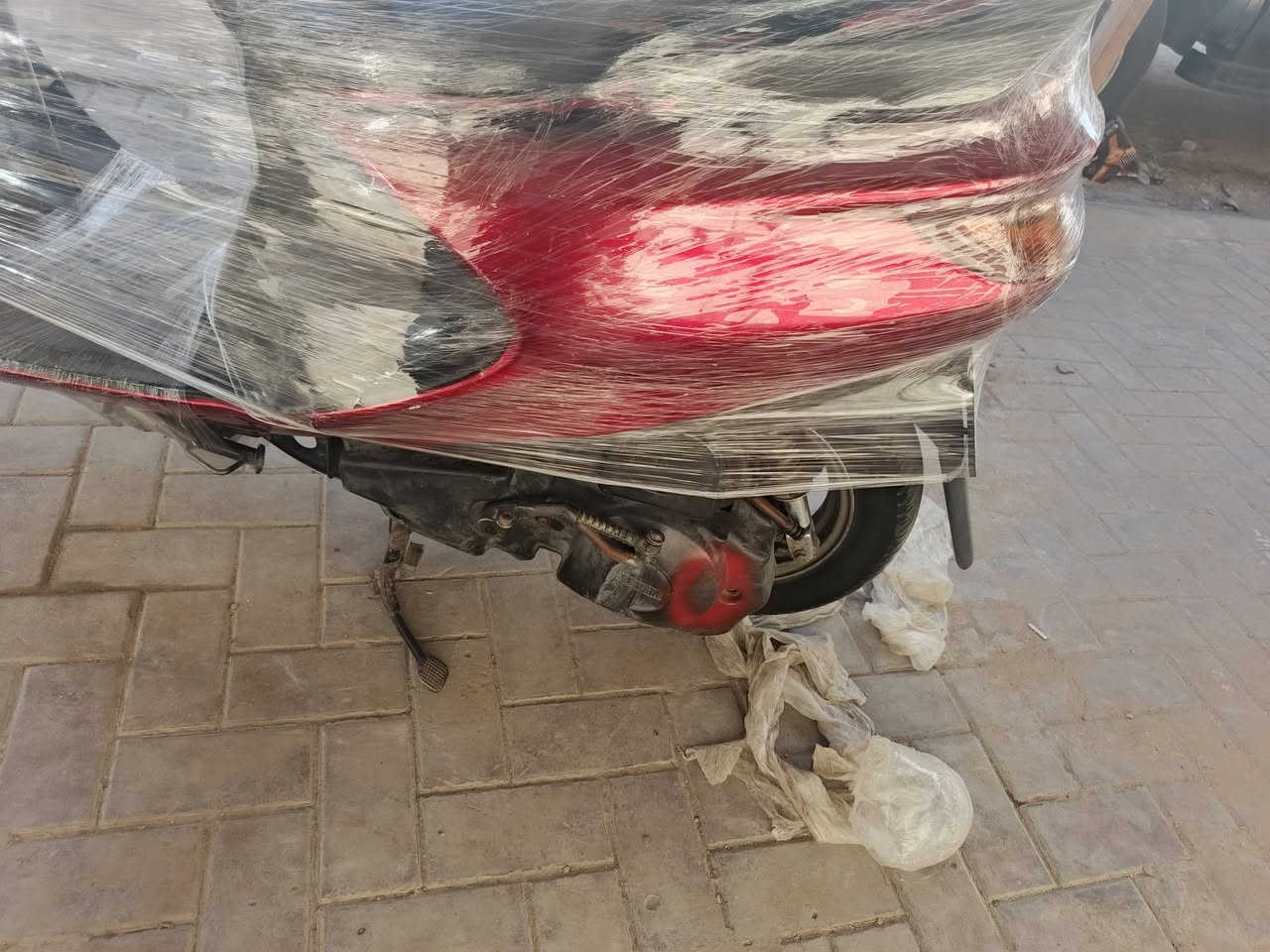 السلام عليكم درجه فراشه للبيع سلف هندر كهربائيات كلهم شغال شرط مامفتوحه حاويه ماناقصها شي واحد ‏  على واحد مكاني نجف سعر 600قفرالاستفسار ‏‪***********‬‏

