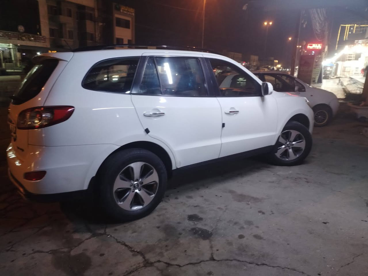 السلام عليكم ،،،،
سنتافي موديل 2012,,,,,
وارد خليجي 
بدون ضرار 
فول مواصفات ،،،،،،
السعر ،160 
الشراي يتصل على الرقم 
***********
