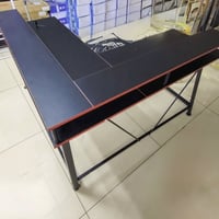 ميز مكتبي • متر ونص • مع رف