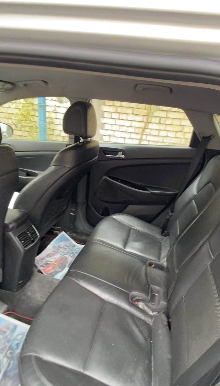 السلام عليكم 
توسان ٢٠١٦ محرك ١٦٠٠ تيربو
محرك جديد اليوم اشتريته ضمان بي عشر ايام الوصل مال الضمان موجود 
گير ممتاز 
. صدر جديد مصارله شهر والوصل هم موجود ناعمة جداً 
تخم تايرات جديد
تبريد ثلج 
سيارة مناقصه برغي مال جناي بأسمي شخصياً
ماشية 82 الف ميل 
بصمة تبريد خلفي قطعتين جنطة كهرباء شاشة كامرة
سعرها 130


**إذا كنت صاحب هذا الإعلان وتريد حذفه لأي سبب، رجاءا أرسل رسالة إلى الدعم الفني**