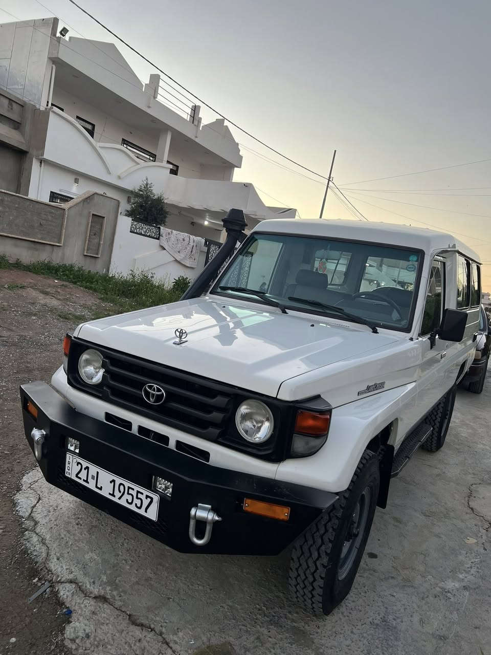 سلام عليكم تويتا شاص ٢٠٠٣ كاز بمبونوزل ماشي ٢٣٠ الف محرك بدون بخار بدون تنقيص  سيارة جديد بدون صبغ بيهة ٢-٣ مكان صغير تعديل حتى مو صبغ جمالية كشنات ورا موجود تخم تاير و ويل جديد سنوي جديد و رقم جديد بسمنى تحويل ثاني يوم تبريد ثلج تتفئة شغال مابي نواقص الف دينار 
مكان كركوك سعرة ١٥٠ ورقة
***********
