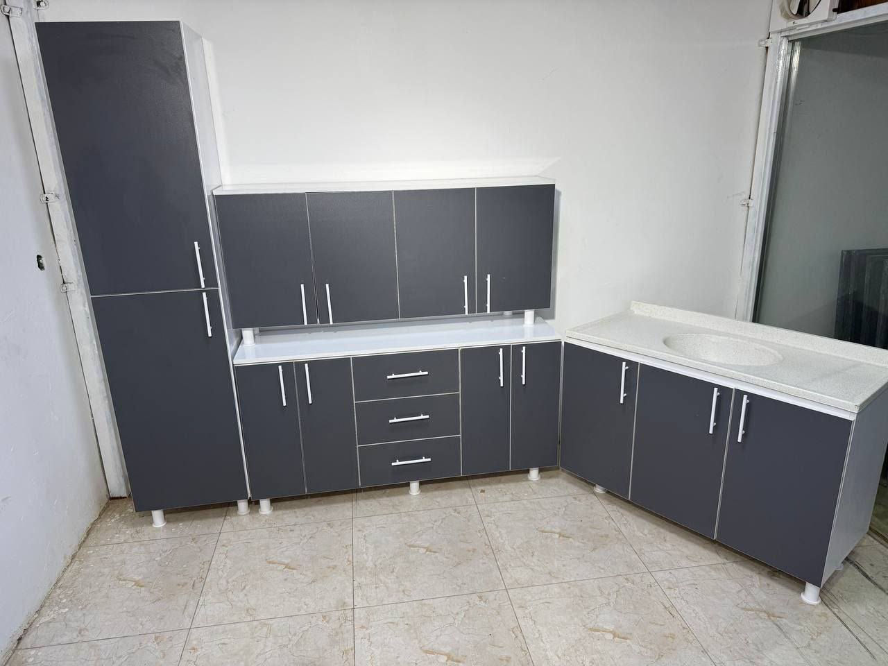 النعيمي عروض العيد 
فقط هذني التفصال بس هاي اللونين سارع بالحجز 
#كاونتر خشب mdf جاهز 
#توصيل سريع 
#مترين من ضمنه فاترينا ومجرات  +#سنك مرمر قياس متر و٢٠ 

#سعر350مع النقل داخل بغداد 
محافظات حسب البعد يكون التوصيل 

#للحجز مراسله الصفحه أو اتصال #واتساب***********
