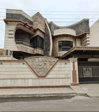 الفلوجة حي الشرطه الاولى • ٣٠٠م • ٥ غرف نوم