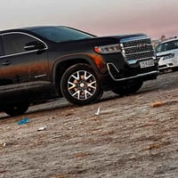 كما موضح بالصوره  GMC   اكاديا   7راكب  4 سلندر  4ابواب بصمه  تبريد قط...