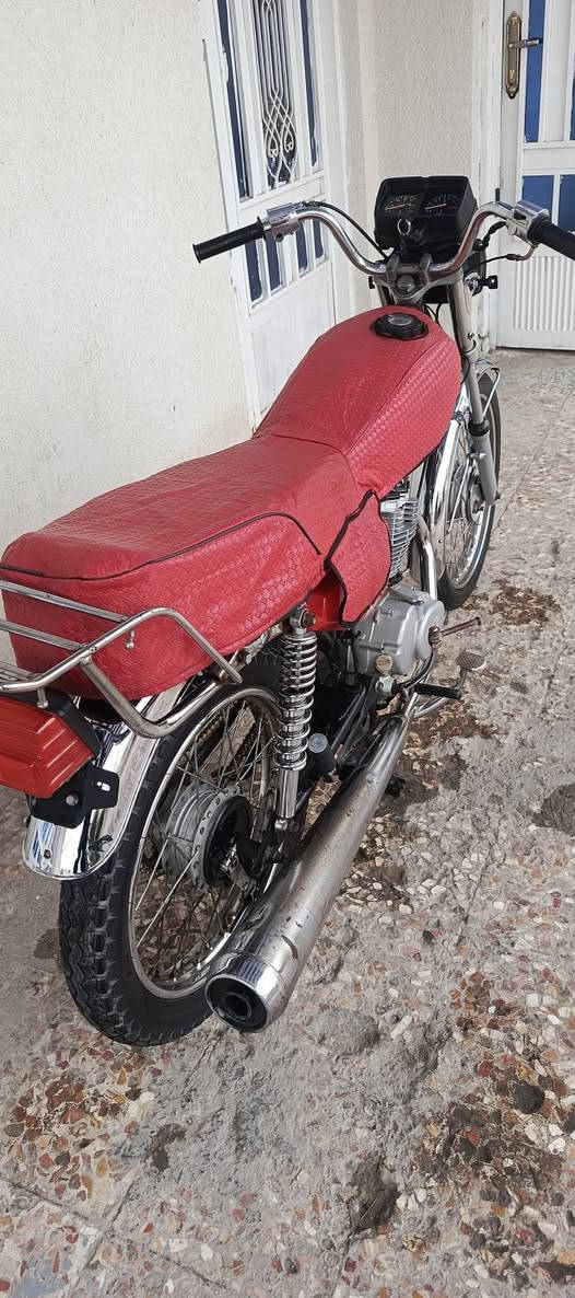 دراجه تايكر (بدون اوراق) للبيع السعر 400 بيها مجال 
***********
