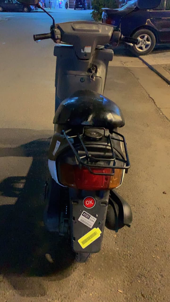 السلام عليكم :

دراجة بردة سرعة 60 ياباني
دراجة وكالة كفالة عامة جيب وياك فيتر
وتعال افحص ترايك وين ماتريد
اوراق كاملة اصولية 

السعر 300 الف قفل
مكاني شارع فلسطين
هذا رقمي *********** فقط واتساب بغداد, العراق
