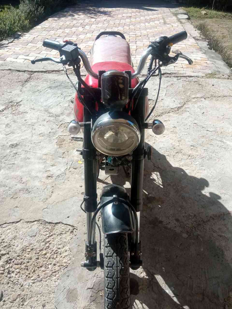 السلام عليكم متاح للبيع بايدي موديل 20اوراق أصولي كامله العنوان بابل طهمازيه السعر مليون وبيها مجال حك الجيزه للاستفسار ***********
