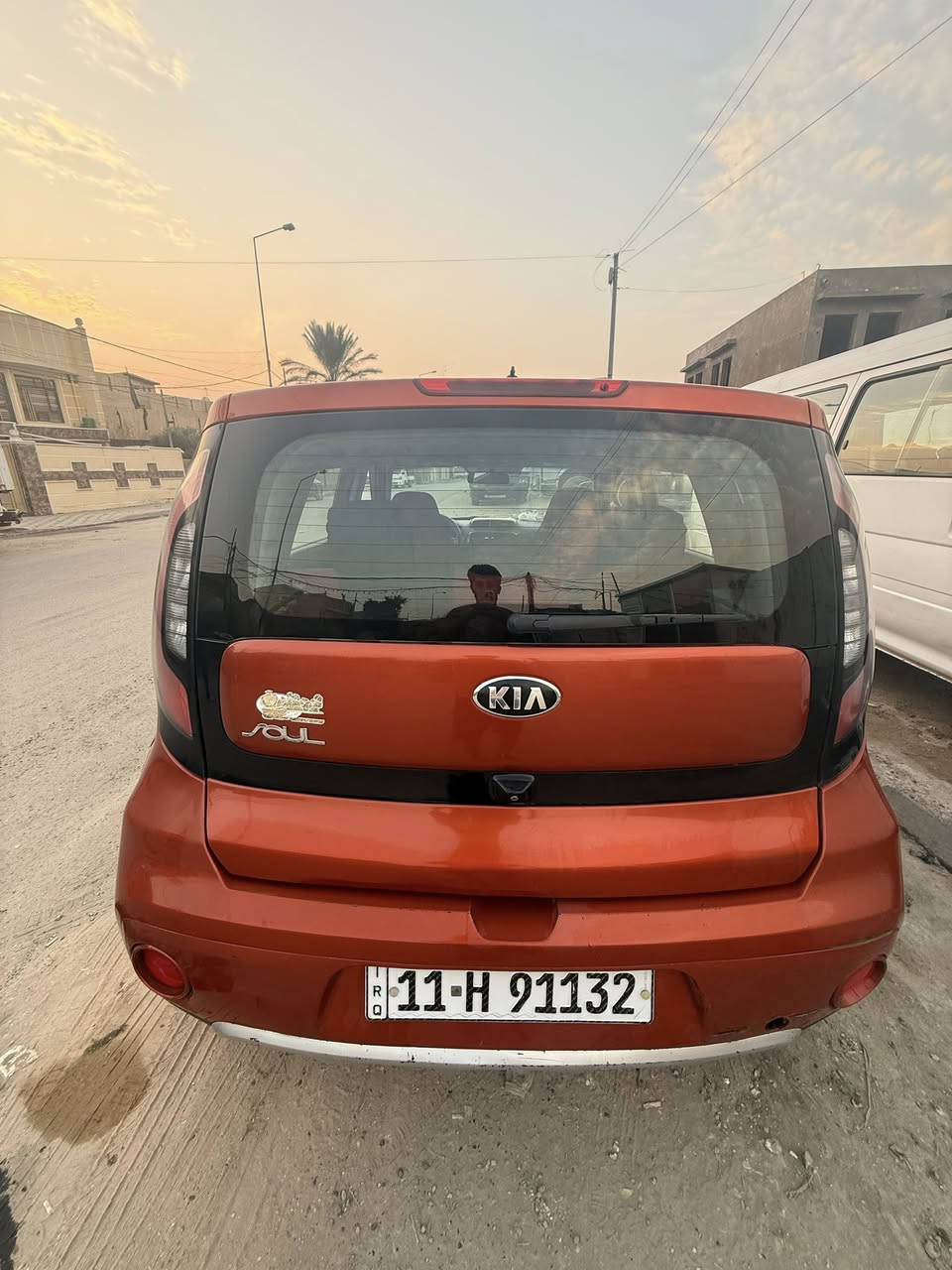 السلام عليكم سياره صول موديل 2018 وارد امريكي بدون ضربه صور حادث مرافق بالمنشور سياره خير من الله السعر ١٢٢ وبيه مجال رقم ***********
