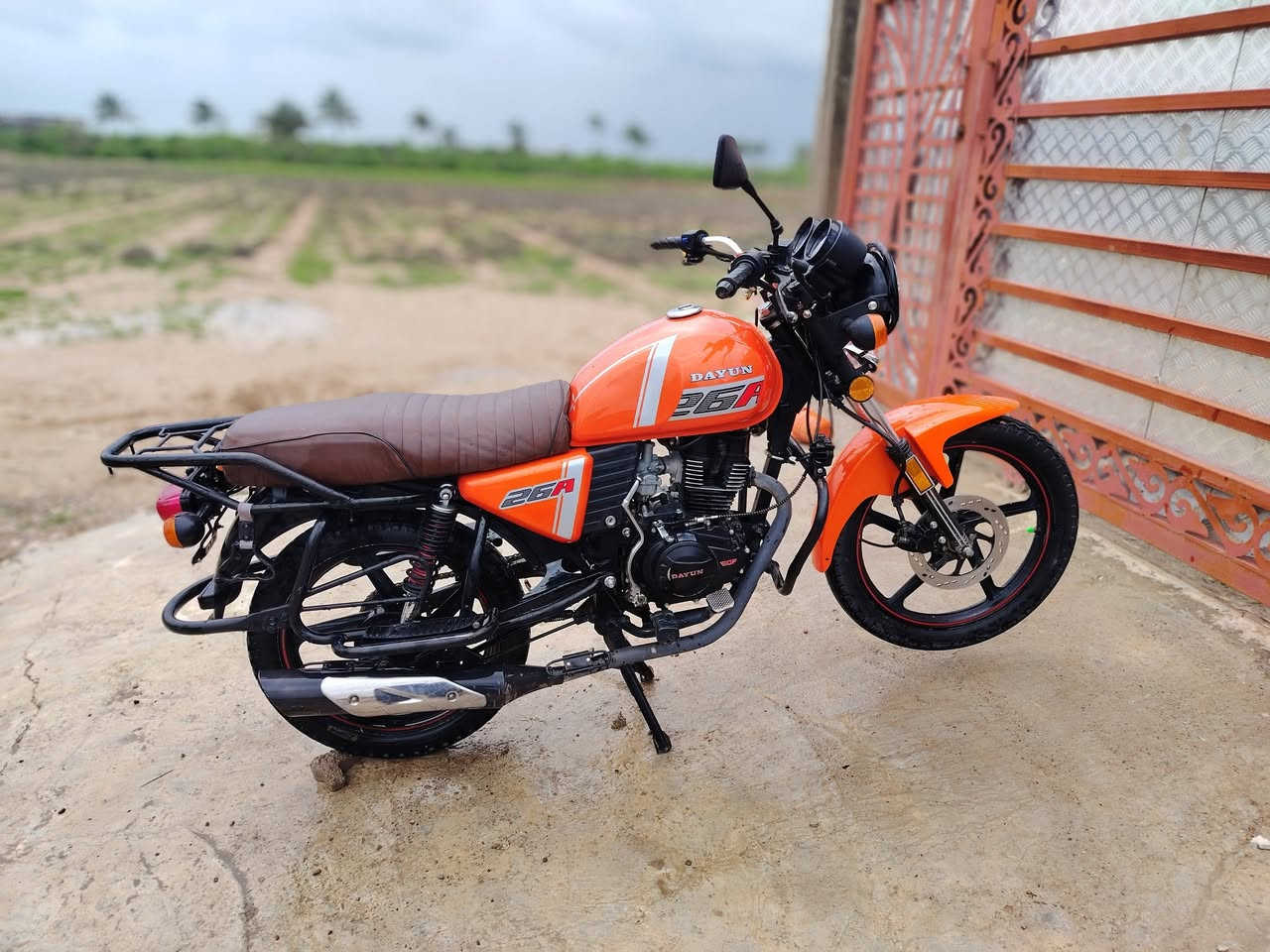 سلام عليكم دايوان موديل 23شغال مكفول اوراق سنكر سعر 1000وبيه مجال ***********
