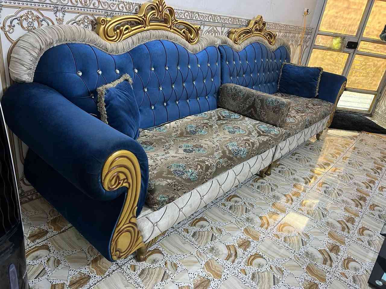 ديوان كامل للبيع
طول ١٠ أمتار 
١٣ مقعد 
مكان الدوره


**إذا كنت صاحب هذا الإعلان وتريد حذفه لأي سبب، رجاءا أرسل رسالة إلى الدعم الفني**