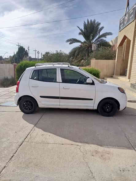 السلام عليكم ورحمه الله وبركاته
كيا بيكانتو للبيع موديل 2009 بسمي السيارة عندي من 2021 السنويه تسقط 2027 
ـ محرك جديد العام بشهر الخامس بدلته والمحرك القديم موجود 
ـ كير اوتوماتيك 
ـ تبريد امبدل كله جديد فريز تدفئه وفريز تبريد وكمبريسر  وراديتر تبريد كله جديد 
ـ الصدر يرادله قواعد دبل فقط 
ـ تخم تاير 
ـ الكهربائيات كله شغاله . ما عدى ماطور بور ستيرن يراد له تبديل أو تصلح سعره 125000الف 
ـ بيه ضربه بجم مصلحه بدون تبديل موضحه بالصورة 
ـ مكاني الانبار قضاء عنه 
ـ الشراي يتصل رقم الهاتف /***********
ـ عذرا لعدم الرد على التعليقات 
ـ السعر 65 قفل قفل . 
ملاحظه السيارة كلش مداريه بنزين عادي خلاص ما اديرلها بس محسن
