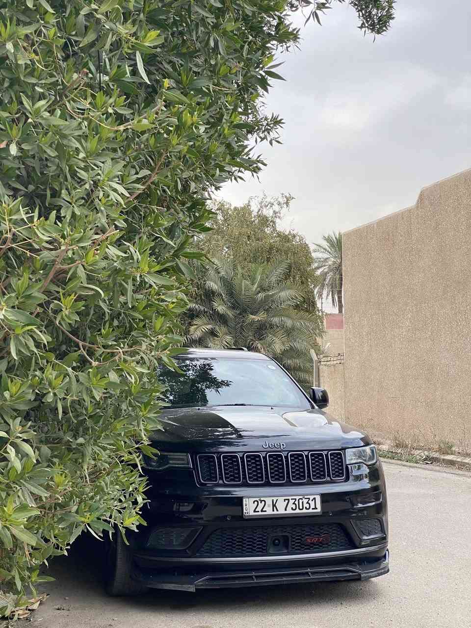 Jeep Grand cheroke limited X sport
نسخه المميزه السنويه X SPORT
موديل ٢٠٢٠
ماشيه ٩٣ فقط
حادثها بابين مبدلات بامريكا اصليات
كفاله عامه للكير والمكينه السياره جديده مال جناي
مصروف عليها واي نقص ما بيها ابدا
ما اطولها عليكم صورها موجوده بلمنشور هي صور تسولف 
فول مواصفات للاخير من بانوراما للرادار ١/١
السعر 300$ ثلاث دفاتر وبيها مجال للطيبين 
رقم هاتف للاستفسار 
***********
متواجد فقط ع واتساب والرقم حصرا.
