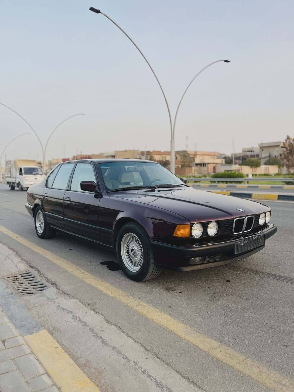 بي ام موديل 730 موديل 1993
كاملة فول مواصفات
تدفئة تبريد
محرك كير شرط
كشنات جلد غرفة كاملة بلون ابيض
اكسن قفل
بردات كهرب فتحة سقف
رقم بغداد الاماني
السعر 62 وبيها مجال 
السيارة مو ناقصها كلشي
مكان السيارة موصل 
للاستفسار الاتصال
***********
***********
