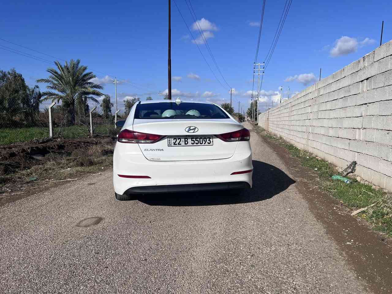 السلام عليكم 
النترا موديل 2018 أمريكي 
گير at مكينة 1800
شاشة كاميرا مانع انزلاق باقي المواصفات معروفة 
ظرر موضح بالسونار بدون دواخل 
سيارة جاهزة ونضيفة متصرف عليها اي شي
السعر 120
للتواصل ***********
