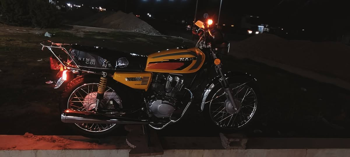 سلام عليكم شباب  دراجة. للبيع نامه امتياز موديل 2026 اخت الزيرو كفاله عامه وهذا الرقم  *********** مكاني ديالى الخالص شراي يتصل ويدلل سعر  خاص
