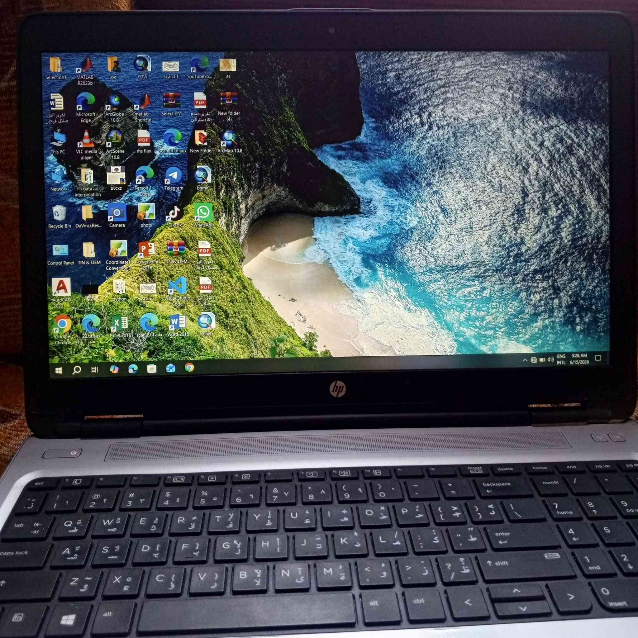 السلام عليكم

# لابتوب hp

                                                          cori5جيل سادس
 
وندوز 10

                                                                                      نظام تشغيل     SSD

رام 8GB

ذاكرة 250 GB

 منفذ USB 2

حجم الشاشة 14.6

*..* لابتوب يدعم كل البرامج الهندسية 
السعر 300 الف وبيه مجال بسيط للطيبين 

*********** متوفر واتس اب ايضاً
