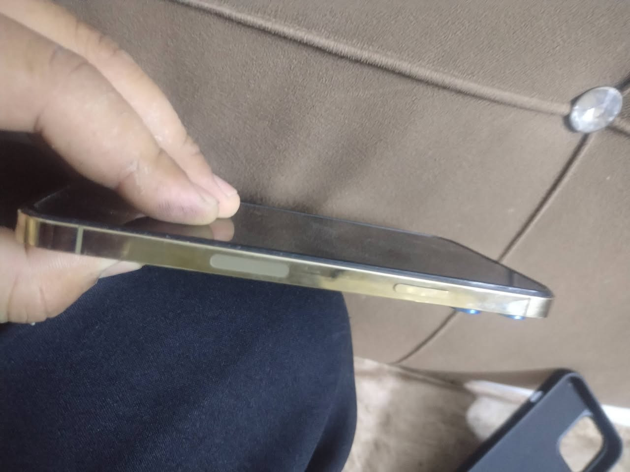 ايفون 12 برو ماكس ذاكره 128 مبدل بطاريه وضهر فيس أيدي متوقف جهاز نضيف معروض 375 وبي مجال مكاني حله ***********
