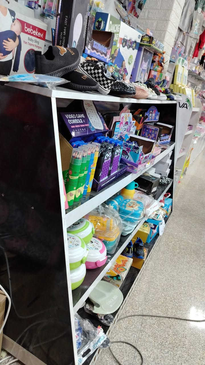 بلاش بلاش تصفية محل
ميز خشب تركي يتحمل اوزان ثقيلة
للبيع بسعر مناسب جدا النوعية بالشرط
مكاني كركوك لاستفسار مراسلة الخاص


**إذا كنت صاحب هذا الإعلان وتريد حذفه لأي سبب، رجاءا أرسل رسالة إلى الدعم الفني**