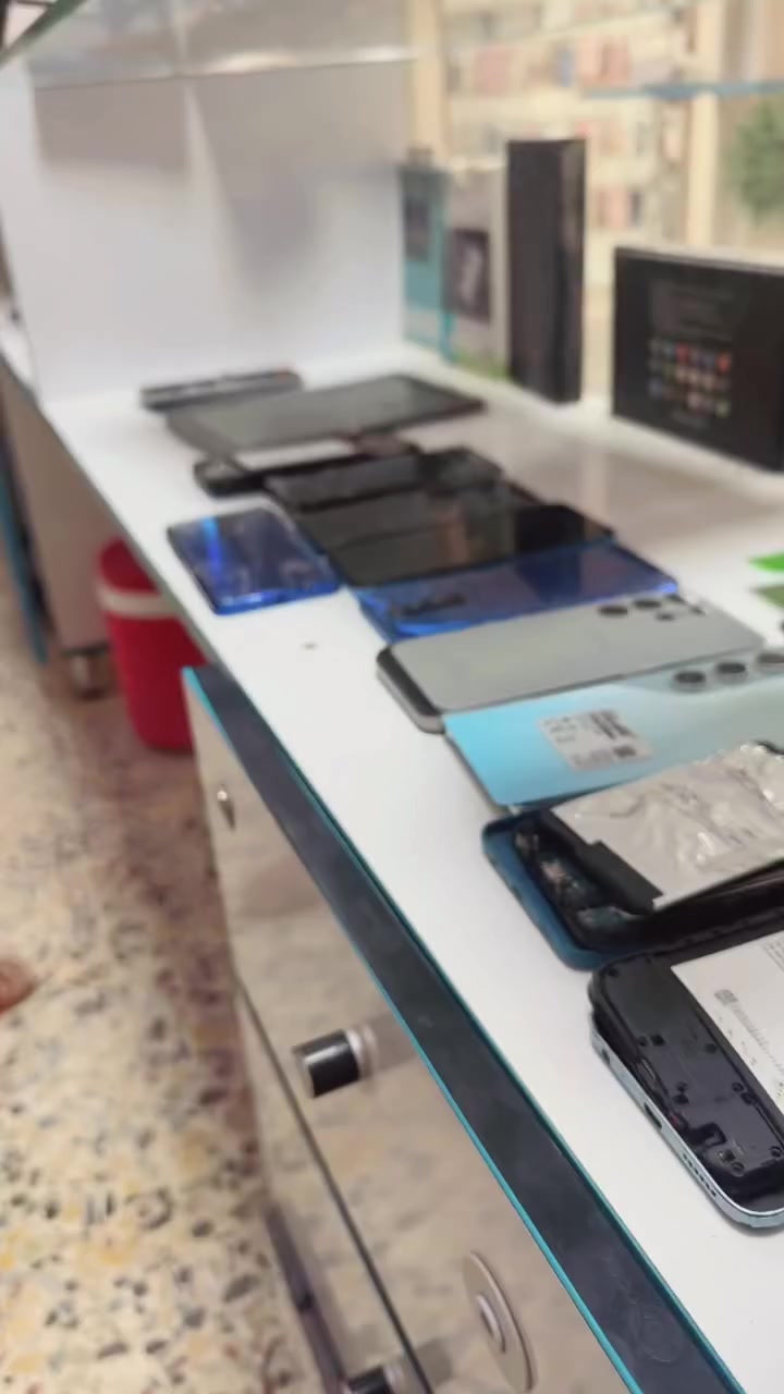 استبدال اصلي وكاله فقط 20 الف ضمان 
عنوان مركز مؤمل فون بداية شارع مطار القديم 
مقابل مركز صلاح للعناية بالبشره


**إذا كنت صاحب هذا الإعلان وتريد حذفه لأي سبب، رجاءا أرسل رسالة إلى الدعم الفني**