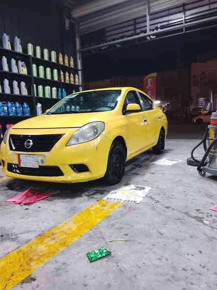 السلام عليكم سياره سني 2014 هندي كير عادي مكينه وكير وتبريد تخم تاير نضاف خير من الله سياره خليجي شركه العامه السيارات رقم نجف سياره مشروع وطني السعر 75 وبيهه مجال حك الجيه مكان السياره بغداد الامين رقم ***********
