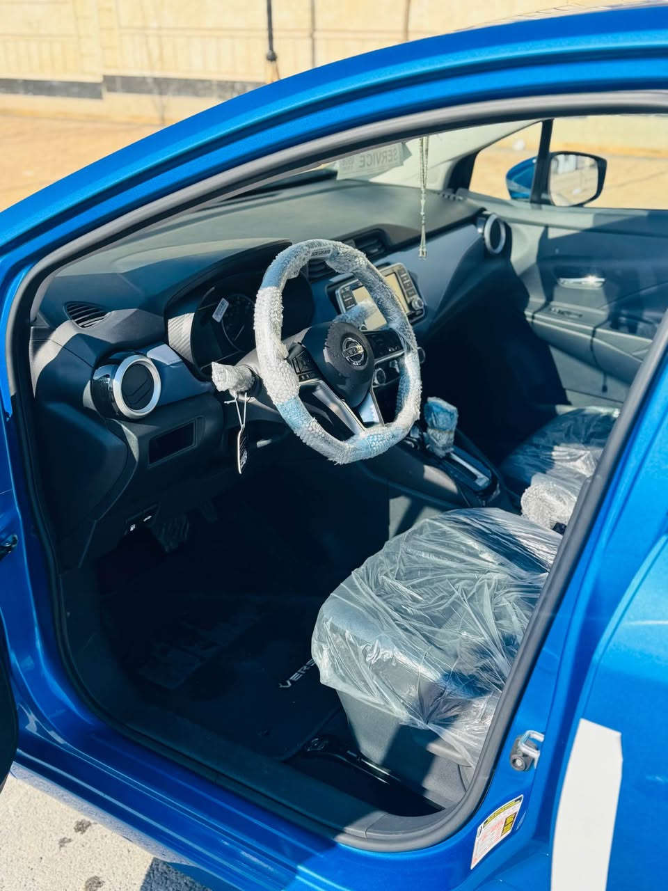 نيسان فيرسا 2023 موصفات المعروفه SV بجم امام وخلفي كبس ضرر جانبي جاملغ وباب الخلفي صبغ السياره بسمي ماشيه 30 الف مكان السياره اربيل وموصل رقم هاتف ***********
السعر122وبيها مجال أربيل, العراق
