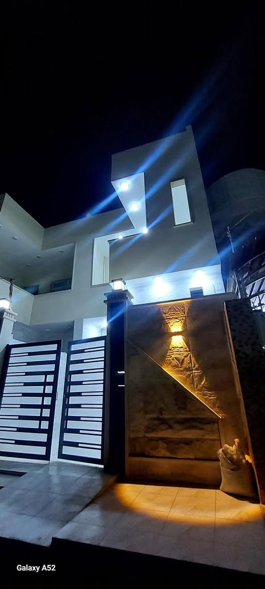 #عقارات_مكتب_الوسام_الحديث_ 🏡 (#دليلك_العقاري)  
#دور للبيع بناء  حديث vip     🔑🔑
#المساحة 100متر جبهه 5*20طابقين كامل    🌹
#الموقع الموصل حي سومر خلف تقاطع ثاني 
#عدد غرف النوم  3
#عددغرف الاستقبال 1
#عدد الصالات 2
#عدد الصحيات 3
#عدد المطابخ 1
#سند سكني ملك صرف

🔴لمزيد من التفاصيل زورو موقع المكتب الكائن في حي سومر سايدين جامع قباء او سايدين الحدادين
***********هاتف***********وتساب
