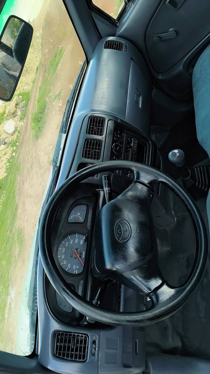 تويوتا ياباني موديل ٢٠٠٠
بي سبوغ و بي دعم 
ره قم نينوا شه رط مرور و غرامه
لوك لو كه
سعر ٦٥وه رقه
لا سبوغ لا دعم دعامي ال دعامي شرط
ره قم نينوا شرط غرامه مال مرور 
سياره جديد 
مكاني كلكجي شيخان طريق دهوك


**إذا كنت صاحب هذا الإعلان وتريد حذفه لأي سبب، رجاءا أرسل رسالة إلى الدعم الفني**