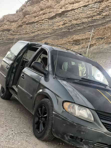 سلام عليكم دوج كرنفال 7 راكب موديل 7 
جاهزه من كلشي سنويه لل 28 محرك 3.300 
سعرها 58 رقم بغداد موجود بغداد ***********
