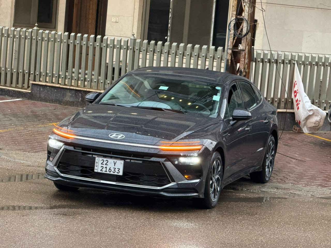 -للتواصل عالرقم فقط اسفل المنشور
بدون صبغ بدون تبديل 
سوناتا 2025  الشكل الجديد مرقمة اربيل هزه فحص وترقيم جديد تحويل بأسم المشتري / وارد امريكي
السيارة بدون صبغ بدون تبديل اي قطعة
بيها فقط تعديل بارد 
مواصفات SEL تجي فول عدا البنوراما
محرك 2500
دشبول الكتروني متصل مع شاشة كاملة
أنظمة قيادة متعدد 
رادارات امامي جانبي خلفي
قيادة آليه * تحديد مسار 
لايت زينون عالي ناصي 
LED نهاري - بك لايت لد 
مانع تصادم امامي خلفي
بصمة تشغيل + بصمة ابواب + تشغيل عن بعد
كشن كهربائي
تدفئة كشنات
اوتو هولد توقف ذاتي اثناء الازدحام 
تحكمات استيرن فول
سايد بريك بصمة
صندوك ذكي + بصمة
كيرها تعليك النظام الجديد 
كامرا خلفيه دوارة وشاشة نظام ابل كار بلي
وباقي المواصفات معروفه للسيارة
سعرها 208 ورقه
بغداد المنصور مكان السيارة
*********** 
واتساب او الاتصال عالرقم
