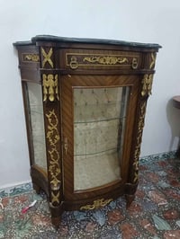 مراسلة خاص • خزائن • ديكور