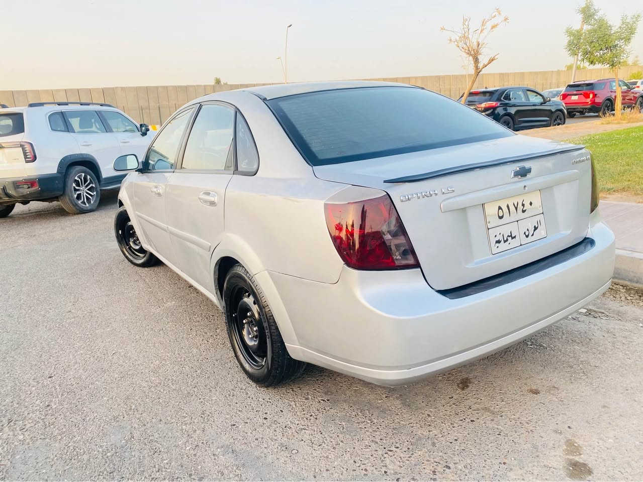 ئوبترا 2009
سياريكي خاوينه بي كيشه ي
سبخ عام نيه من به سبخ عام ده فروشم
بي ناوگرتن 
*********** أربيل, العراق
