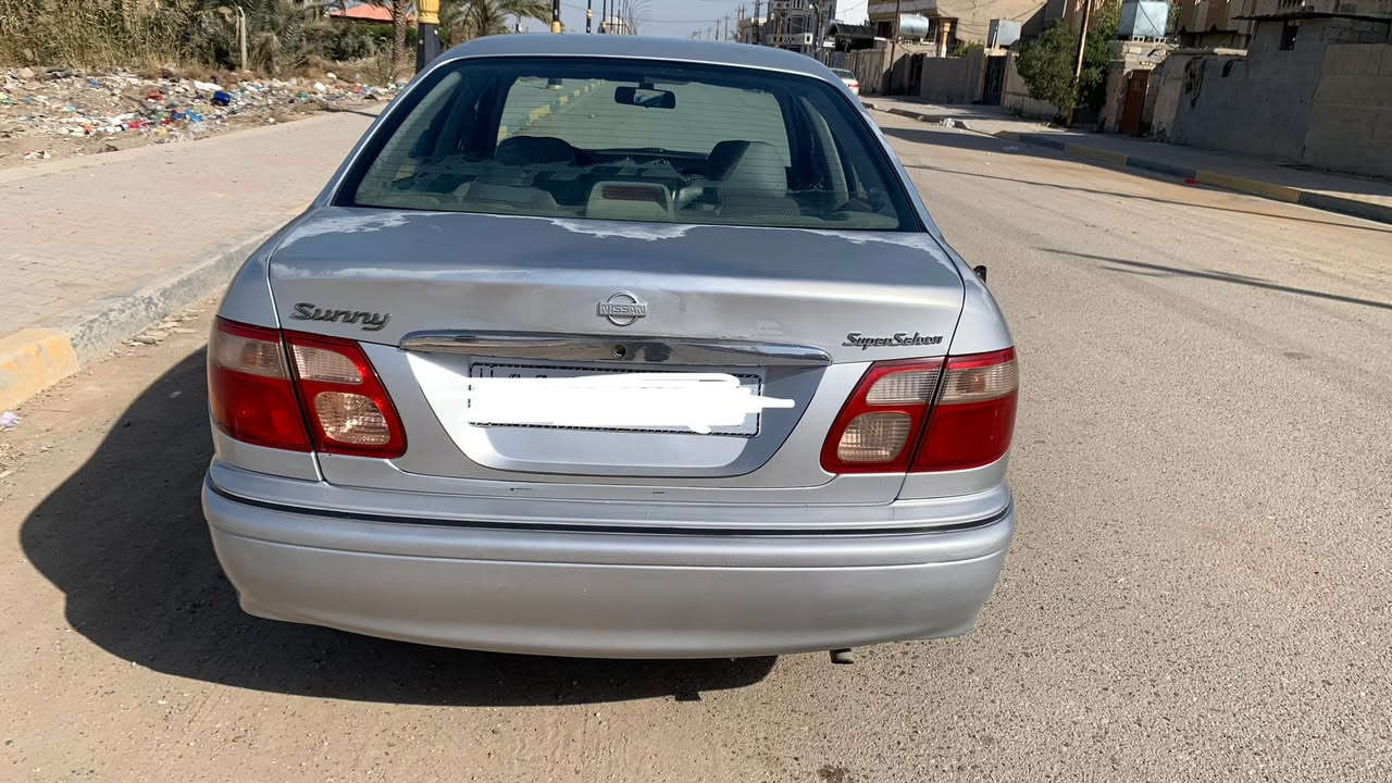 نيسان سني موديل 2000 (وارد يابان )رقم بغداد الانكليزي  بأسمي
محرك قبق اسود كير اوتماتيك تبريد 

سياره بلاديه كلها عدا الباب و الجاملغ مال سايق 

جاهزة من كلشي مال جناي 

مكاني بغداد ابو غريب 
***********
***********
واتساب موجود
