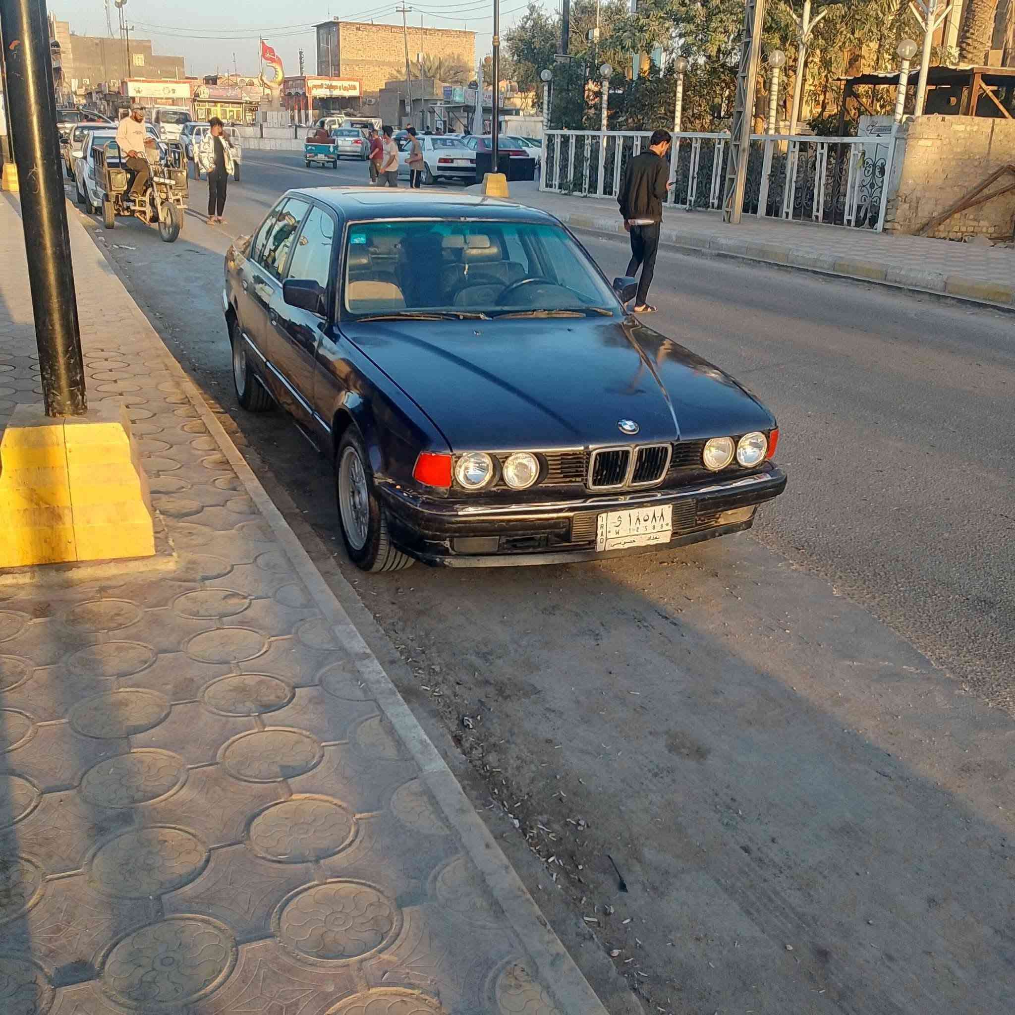 بي ام 91مفتوح730نيلي كير محرك حداديه تبريد شغال رقم بغداد سنويه بسمي لغايت 29 دواخل جلد اسود تخم تاير كهربايات شغاله باتري جديد طخم تاير جديد بيع او مراوس لسعر45 مكانه ذي قار***********
