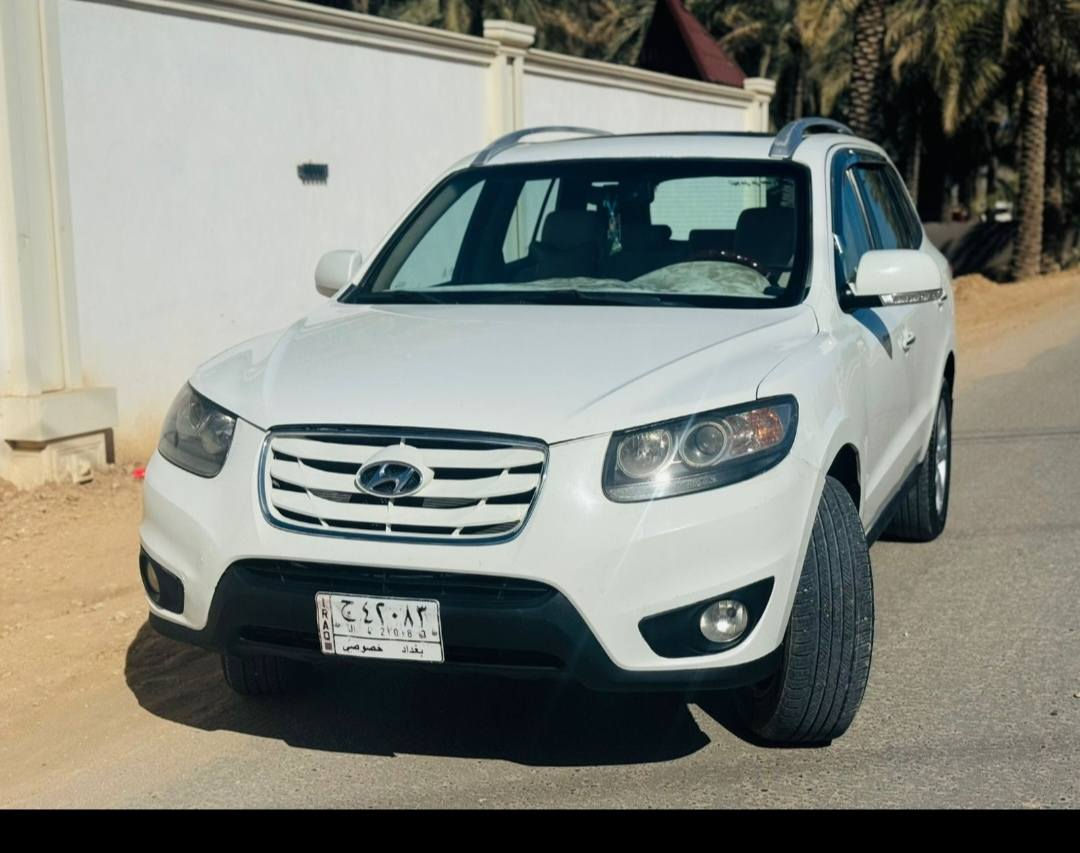 كربلاء 
سنتافي ٢٠١١ رقم بغداد فول واحد على واحد بدون قطرة صبغ محرك ٦ سلندر ٣٥٠٠ فور ويل بصمة سلايت حساسات خلفية كامرة شاشة كشن كهربائي شرط كير محرك بلجيس مكانها كربلاء السعر ١٥٨ رقم الهاتف *********** بيها واتساب
