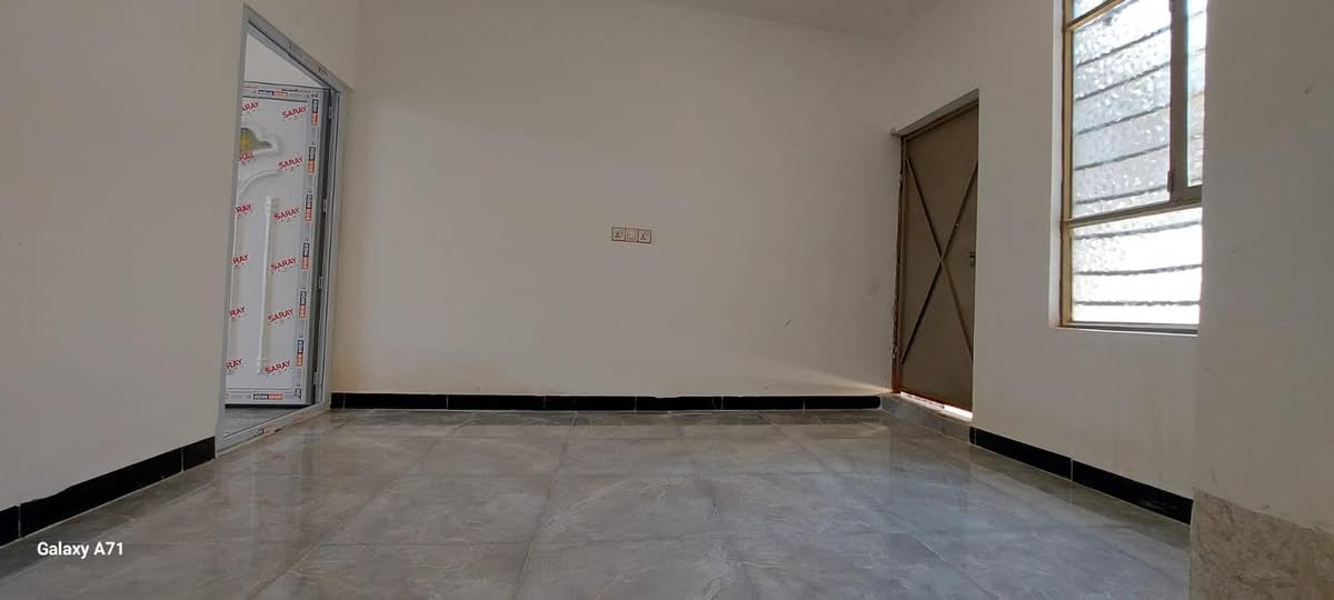 للأيجار 50 متر طابق ونصف في حي المثالي مقابيل اسواق برتقالة ***********
