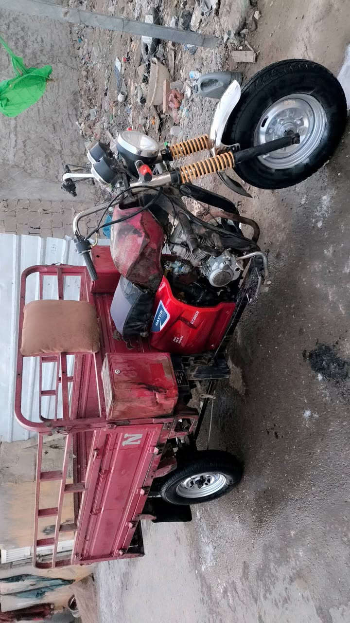 سلام عليكم من رخصة الادمن المحترم ستوته دايوان موديل 15 ستوته غراض كله جديد كل نقص  كبل للشارع مال ناس فقره تريد تعيش ستوته بدون اوراق اتكفلك سرقة وعشائر واسويلك مكاتبه تاخذها من باب بيتي كامل كلها شغاله مكاني مدائن فلكه سلمان سعرها مناسب جداً 550 وهاذه رقمي ***********
