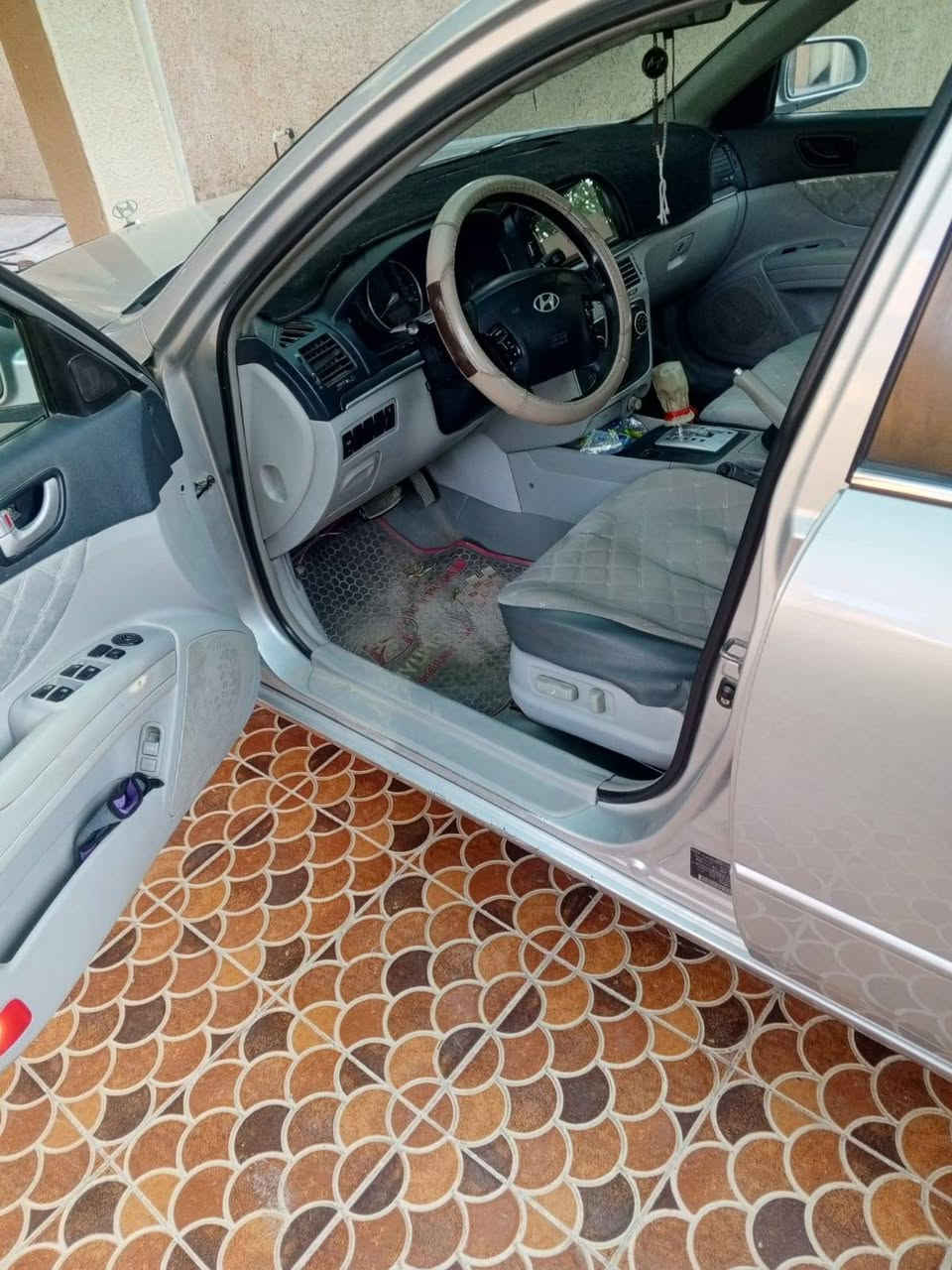 السلام عليكم
سوناتا ٢٠٠٨ سلفر سياره جاهزه
كير مكينه صدر تبريد تخم تاير تدفاء داخل حادث ما بيها فقط جاملغ جها اليسر سيار بيها صفحه كلير مكفوله البقيه ليبل واحد داخل جديده سياره مال جناي بسمنا رقم بغداد عنواني بعقوبة تقاطع الساده السعر
82 وبيها مجال 
 رقم الهاتف ***********
