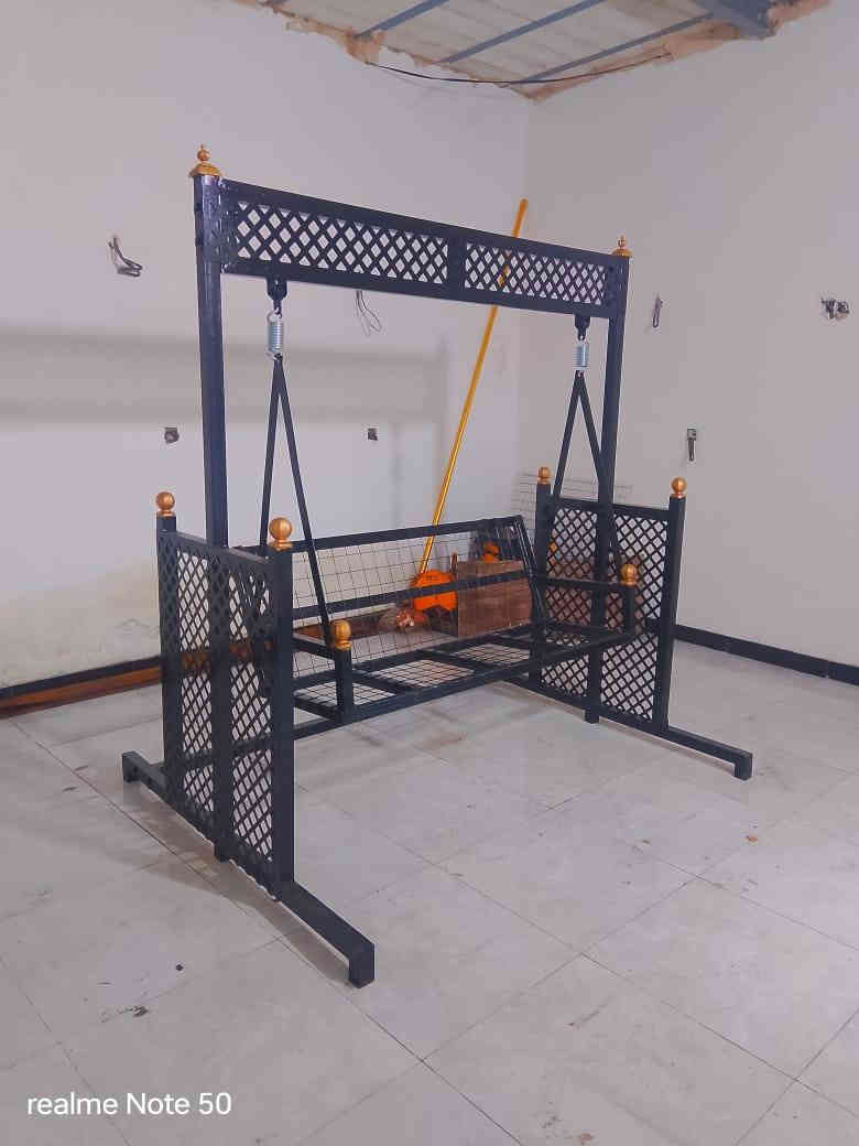 #مرجوحه شغل عراقي حديد ثقيل 
شغل درجه اولى قياس 2متر حجم كبير 
النجف واتساب ***********
