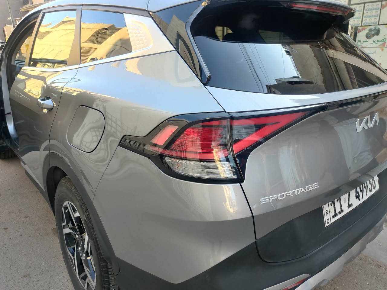 🚗 للبيع كيا سبورتج 2023 
• 🛠️ المحرك: 4 سلندر–2500 
✅ • قطعتين تبريد
✅ • أوتو هولد 
✅ • مودات قيادة
✅ • تحكمات ستيرن 
✅ • شاشة دجتل متصل
✅ • كاميرا خلفية 
✅ • مخرج AUX
✅ • مخرج USB
✅ • كشاف LED
✅ • ويل حجم كبير
✅ • السيارة نص فول مواصفاتهه معروفة

⚠️ أضرار السيارة:
حادثها جاملغ خلفي بارد وصوره الحادث منشورة
♦‏رقم شاصي موجودة للتاكد
♦السياره بدون ارباك 
• باقي اجزاء السيارة مكفولة

📌 تفاصيل إضافية:
• رقم السيارة: بغداد الدولي الجديد
• باسم المالك - تحويل مباشر
• لون السيارة:  سلفر مميز
📊 المسافة المقطوعة: 48 ميل
• حالة السيارة: جاهزة بدون أي نقوصات
📍 مكان السيارة: بغداد شارع فلسطين

✅ السعر 💵 : 22.500 وبيه مجال

📍 مكانها بغداد شارع فلسطين

✅ رقم صاحب السيارة للتواصل وتفاصيل اكثر  ☎️  ***********
