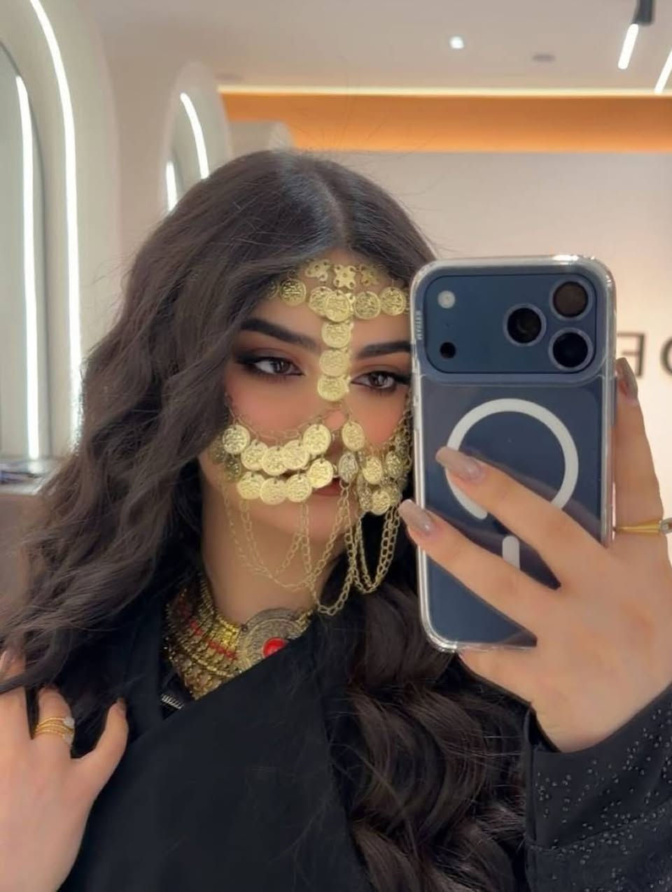 البركع توفرر بدزاين ررعة مختلف ❤️
بركع بإطلالة عراقية تراثية تخطف الأنظار ✨
فخامة الماضي بلمسة عصرية… قطعة مستوحاة من التراث العراقي الأصيل، تعطيك حضور ملكي وأناقة مختلفة بكل مناسبة.

🪙🪙تفاصيل العملات الذهبية تعكس جمال التراث وتخلي إطلالتك مميزة وما تتكرر.

فخامة × أنوثة × حضور ما يتكرر 💛
مناسبة للأعراس 👰🏻‍♀️ وجلسات التصوير 📸 والسهرات الملكية ✨

🚘يوجد خدمة توصيل لجميع محافظات العراق ٤ الاف🚘


**إذا كنت صاحب هذا الإعلان وتريد حذفه لأي سبب، رجاءا أرسل رسالة إلى الدعم الفني**