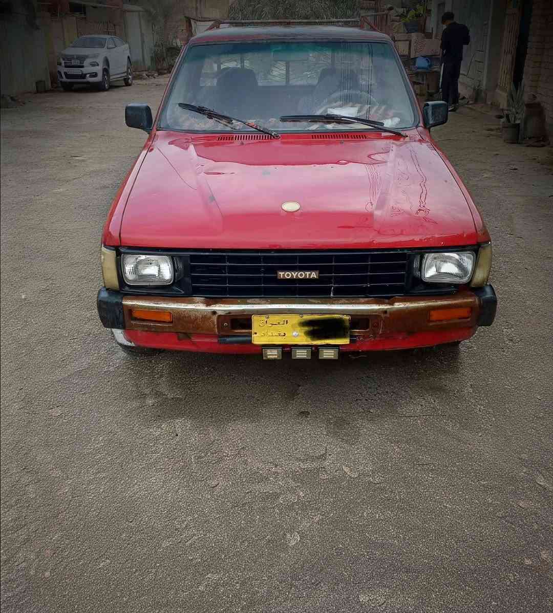 سلام عليكم
بيكم 1985 للبيع
الرقم اصفر صدامي 
السعر 23$
رقم الهاتف ***********
