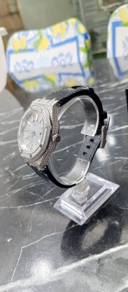 السلام عليكم
كل قطعة وسعرها تفاصيل خاص


**إذا كنت صاحب هذا الإعلان وتريد حذفه لأي سبب، رجاءا أرسل رسالة إلى الدعم الفني**